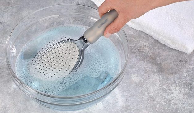 How to Clean a Hair Brush- Best Home Remedies for Cleaning